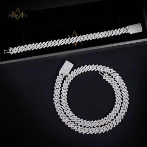 Consul's Cuban Link Bracelet — detail 2