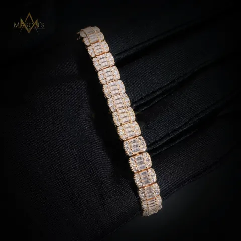 Axiom Baguette Link Bracelet — detail 3