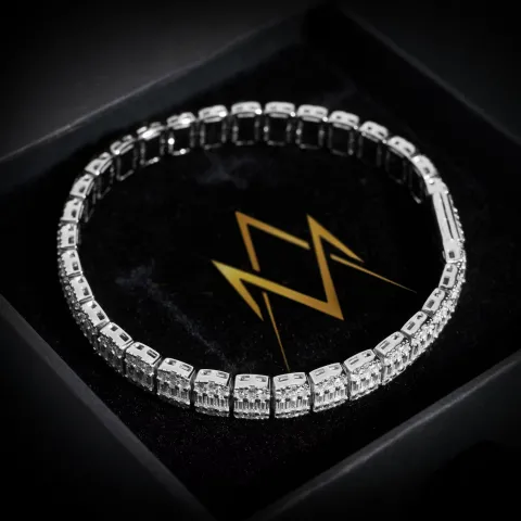Axiom Baguette Link Bracelet — detail 1