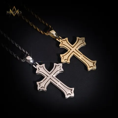 Regent's Cross Pendant — detail 4