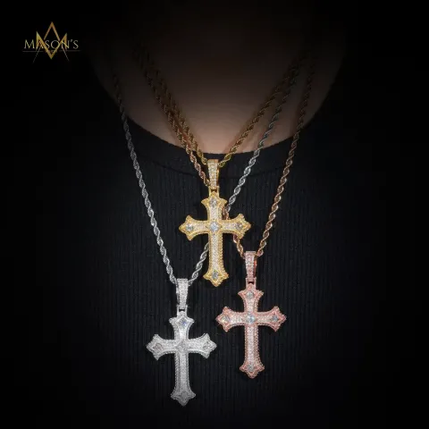 Regent's Cross Pendant — detail 3