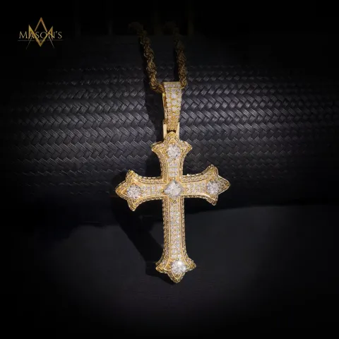 Regent's Cross Pendant — detail 6