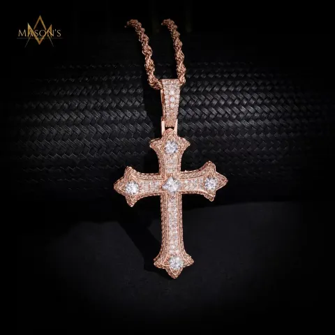 Regent's Cross Pendant — detail 7